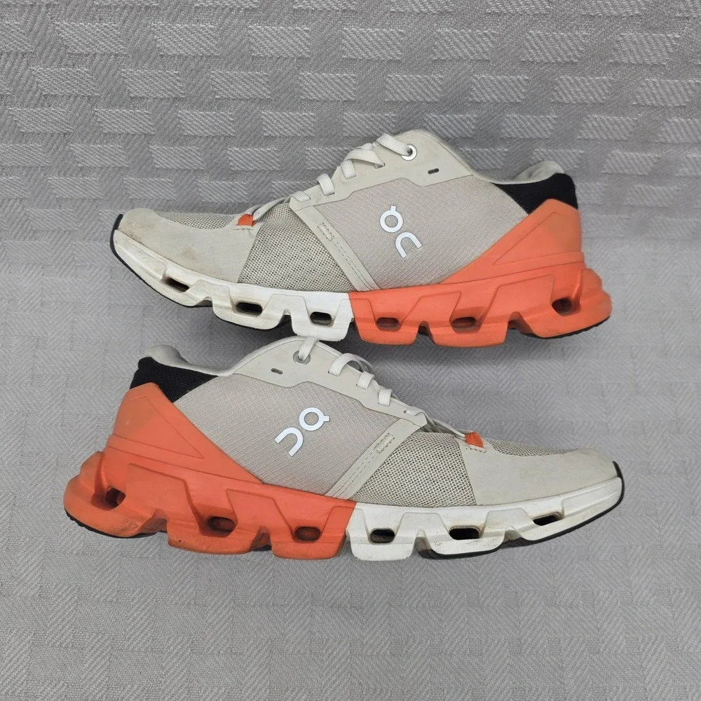 On Cloudflyer 4 Womens Size 9 Gray Orange Running